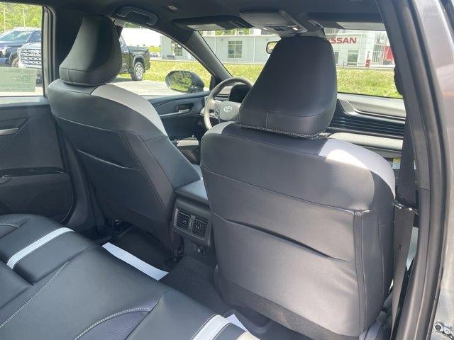 2026 Toyota Camry SE (Natl)
