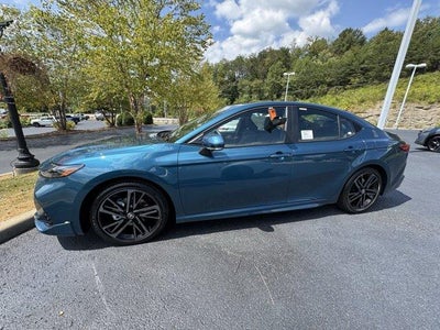 2026 Toyota Camry XSE (Natl)
