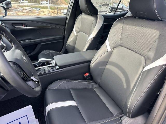 2026 Toyota Camry SE (Natl)