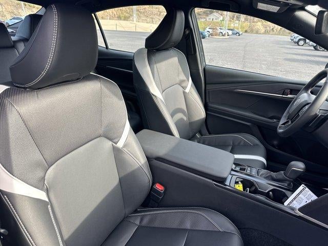 2026 Toyota Camry SE (Natl)