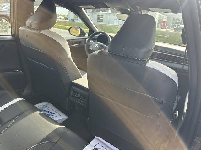 2026 Toyota Camry SE (Natl)