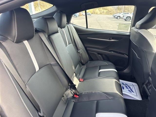 2026 Toyota Camry SE (Natl)