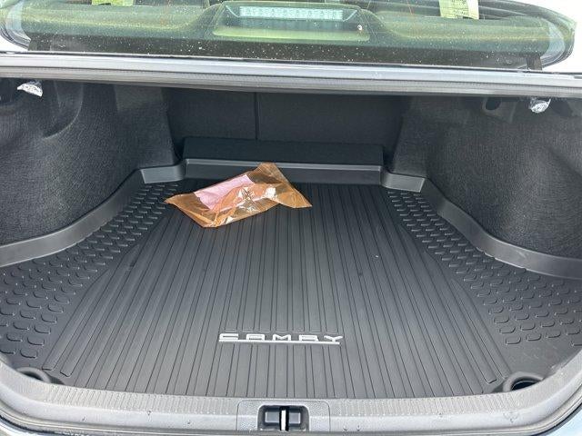 2026 Toyota Camry SE (Natl)