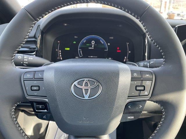 2026 Toyota Camry SE (Natl)