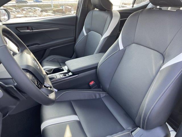 2026 Toyota Camry SE (Natl)