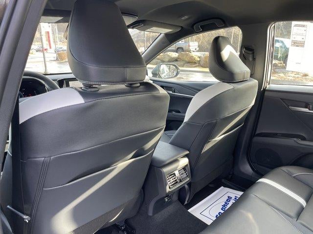 2026 Toyota Camry SE (Natl)