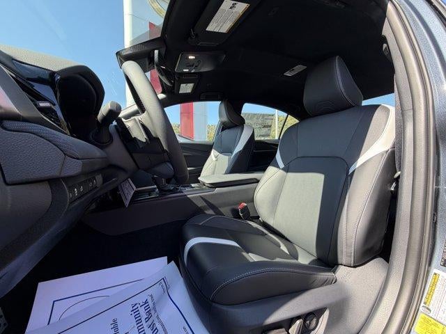2026 Toyota Camry SE (Natl)