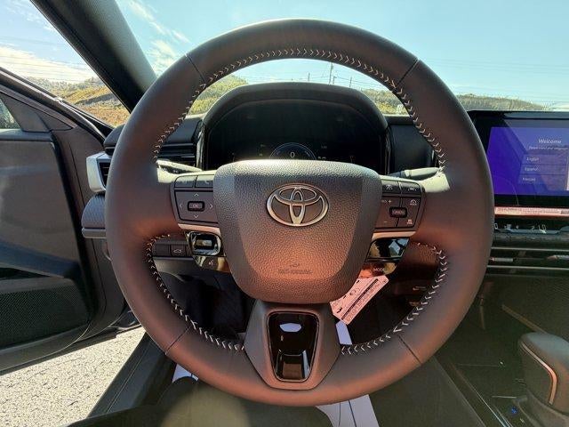 2026 Toyota Camry SE (Natl)