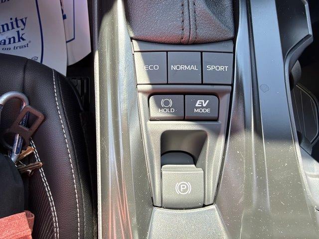 2026 Toyota Camry SE (Natl)