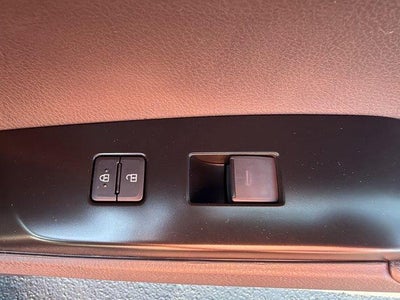 2026 Toyota Camry SE (Natl)