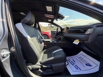 2026 Toyota Camry SE (Natl)
