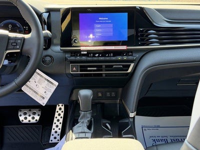 2026 Toyota Camry SE (Natl)