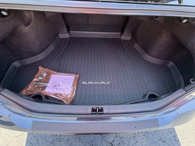 2026 Toyota Camry SE (Natl)