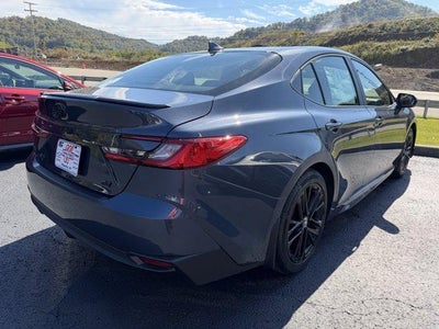 2026 Toyota Camry SE (Natl)