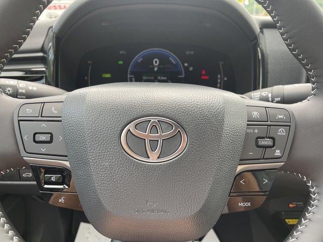 2026 Toyota Camry SE (Natl)