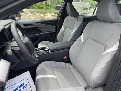 2026 Toyota Camry SE (Natl)