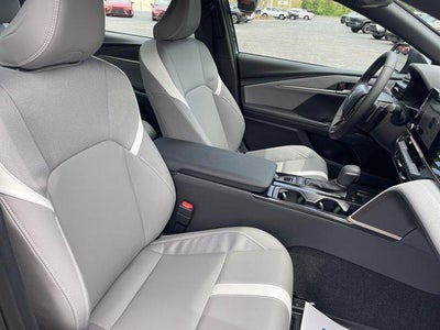 2026 Toyota Camry SE (Natl)