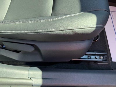 2026 Toyota Camry SE (Natl)