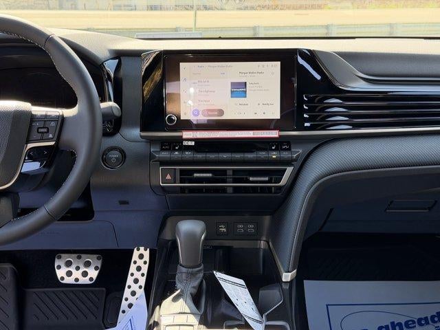 2026 Toyota Camry SE (Natl)