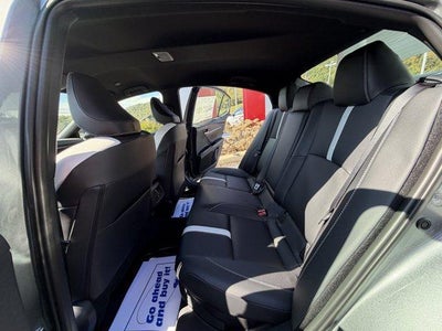 2026 Toyota Camry SE (Natl)