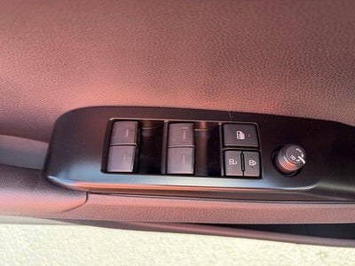 2026 Toyota Camry SE (Natl)