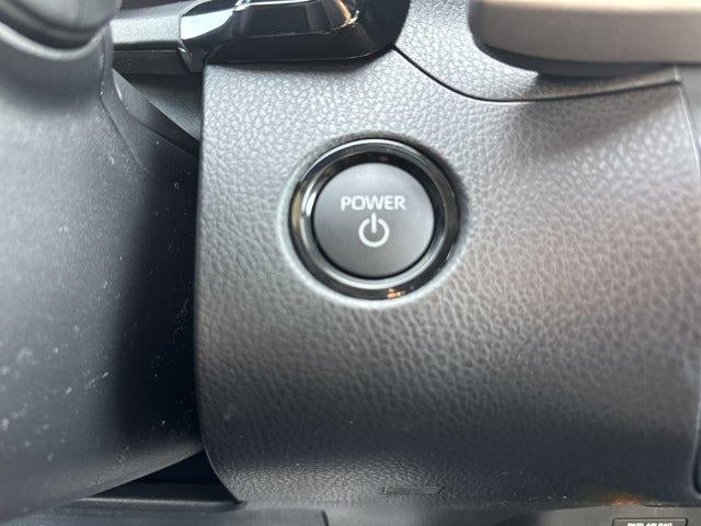 2026 Toyota Camry SE (Natl)