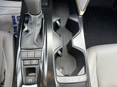 2026 Toyota Camry SE (Natl)