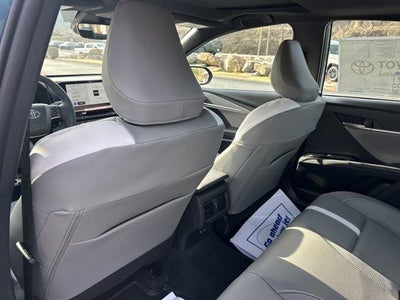 2026 Toyota Camry SE (Natl)