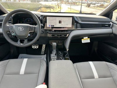 2026 Toyota Camry SE (Natl)