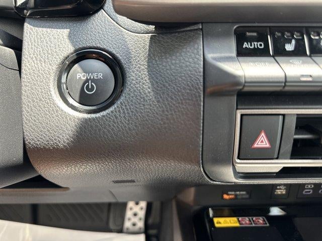 2026 Toyota Camry XSE AWD (Natl)