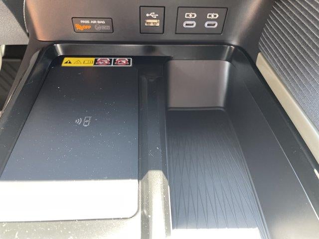 2026 Toyota Camry Nightshade AWD (Natl)