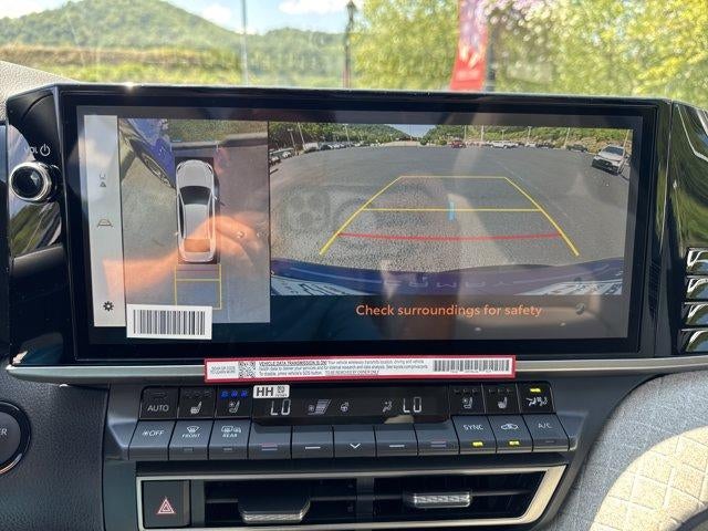 2026 Toyota Camry XLE AWD (Natl)