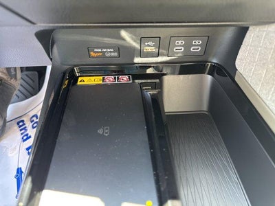 2026 Toyota Camry XLE AWD (Natl)