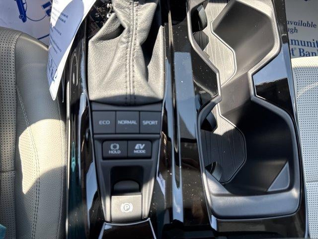 2026 Toyota Camry XLE AWD (Natl)