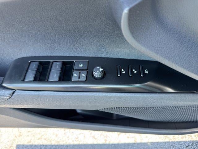 2026 Toyota Camry XLE AWD (Natl)