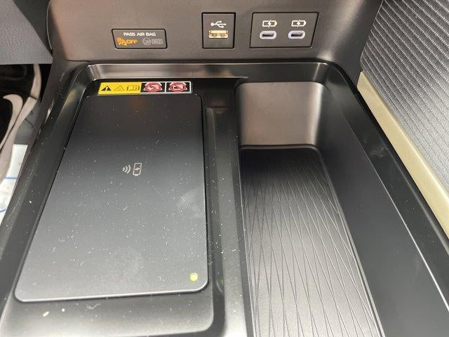 2026 Toyota Camry Nightshade AWD (Natl)