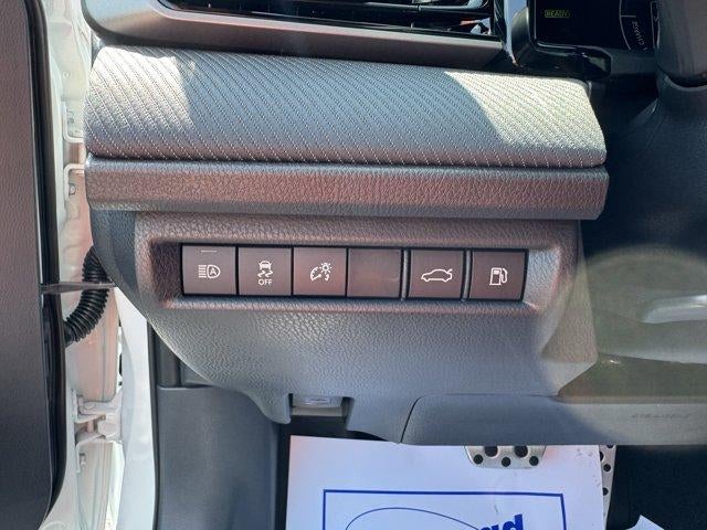 2026 Toyota Camry Nightshade AWD (Natl)
