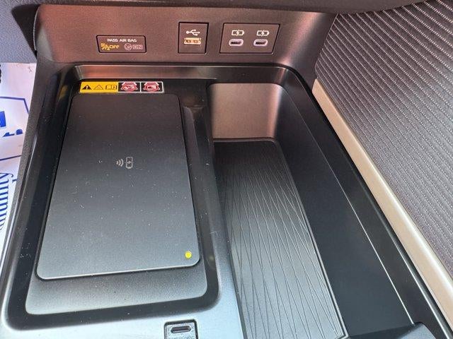 2026 Toyota Camry Nightshade AWD (Natl)