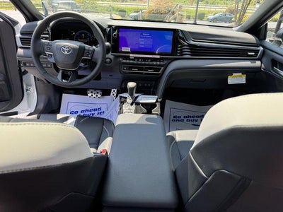 2026 Toyota Camry Nightshade AWD (Natl)