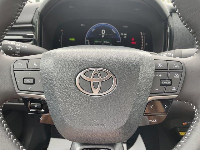 2026 Toyota Camry SE AWD (Natl)