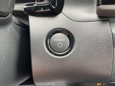 2026 Toyota Camry SE AWD (Natl)