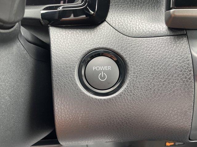 2026 Toyota Camry SE AWD (Natl)