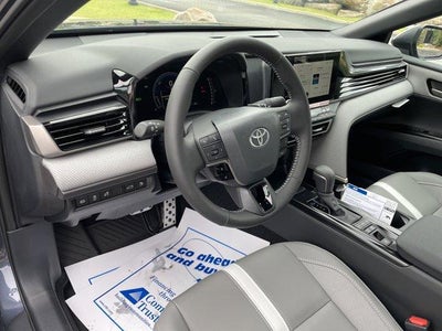 2026 Toyota Camry SE AWD (Natl)