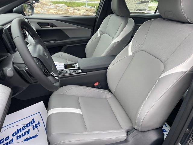 2026 Toyota Camry SE AWD (Natl)