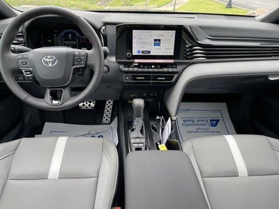2026 Toyota Camry SE AWD (Natl)