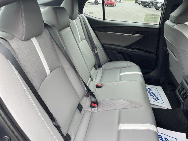 2026 Toyota Camry SE AWD (Natl)