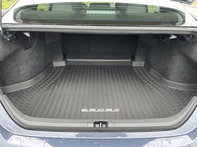 2026 Toyota Camry SE AWD (Natl)