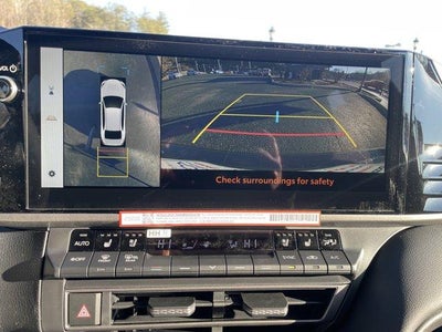 2026 Toyota Camry XSE AWD (Natl)