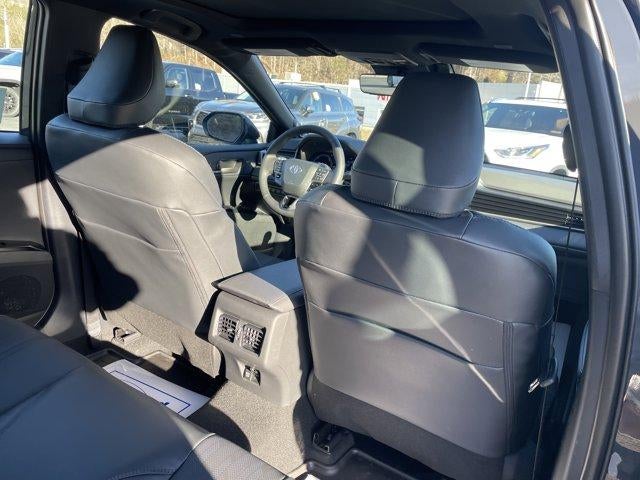 2026 Toyota Camry XSE AWD (Natl)