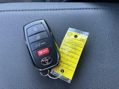 2026 Toyota Camry XSE AWD (Natl)